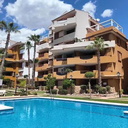 Cc8 By Zanis Apartament